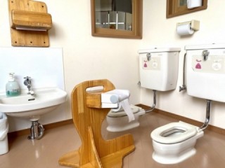 さくらんぼ棟トイレ